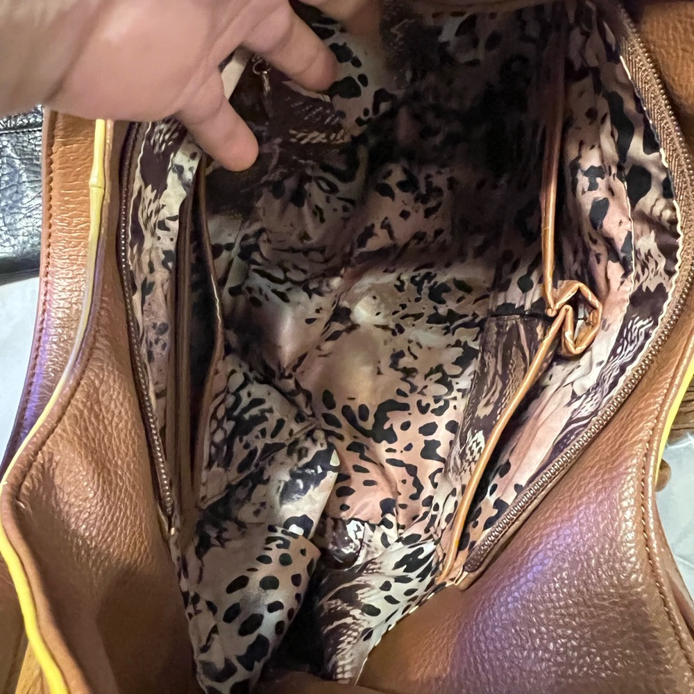 Sharif Butterfly Hobo Shouter Handbag . In perfect condition. - Picture 11 of 12
